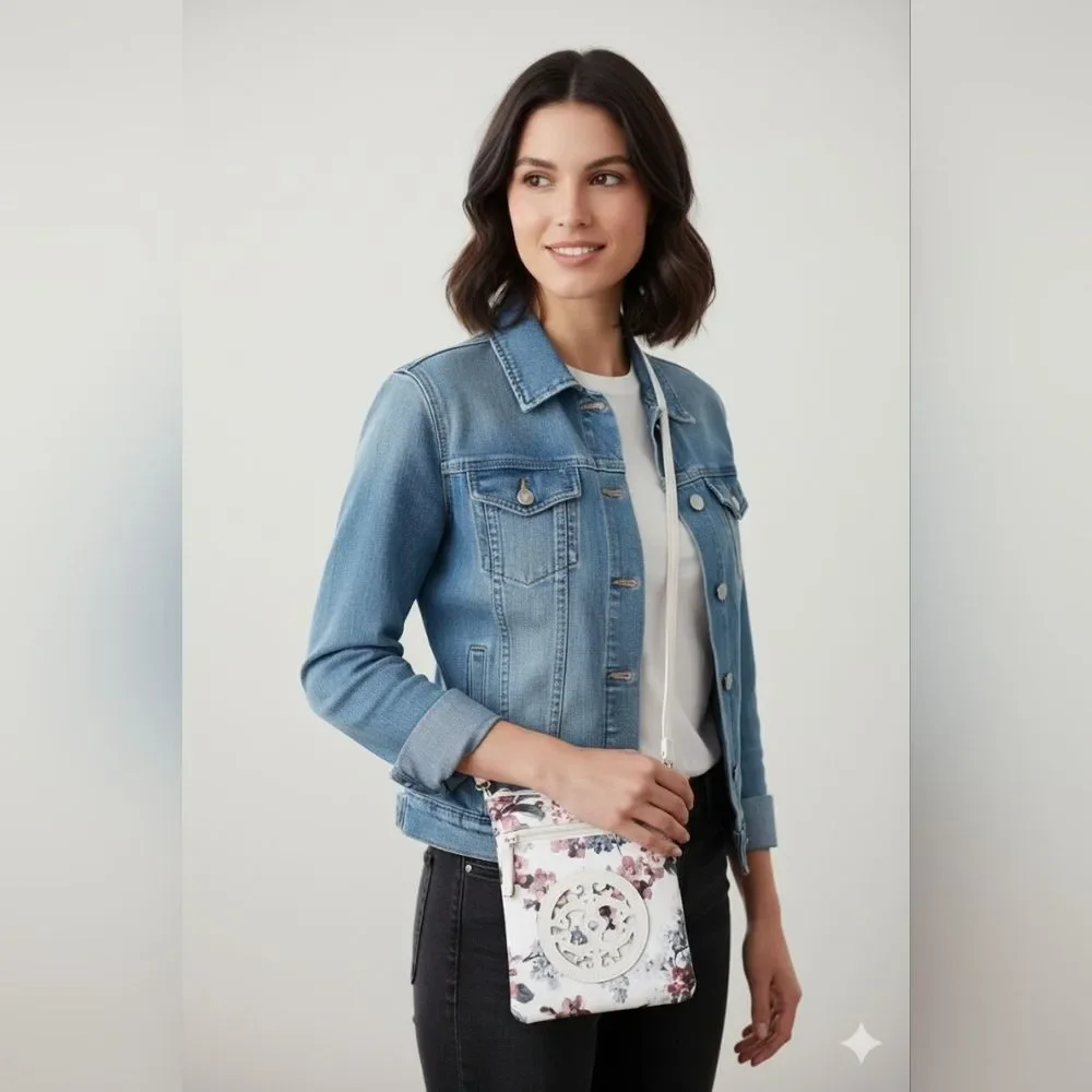 Women's Small White Floral Adjustable Crossbody Bag 8in(H)x 7in(L)x 0.5in (W) 🐈 - Picture 1 of 7